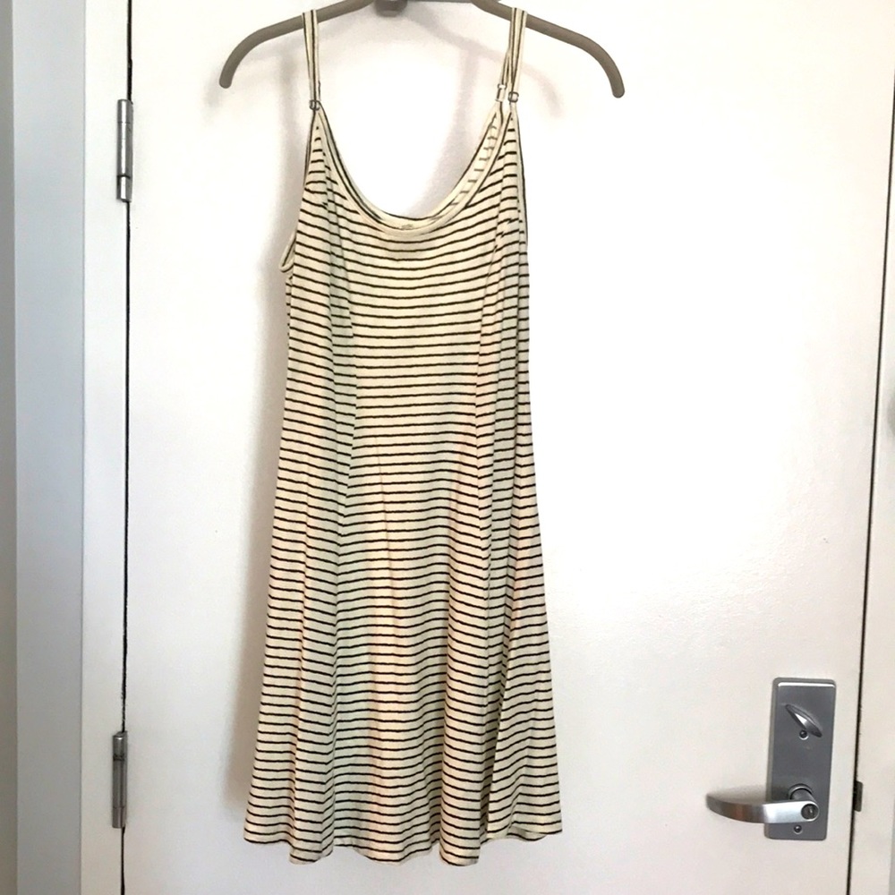 Billabong Dress. Gently Worn Great Condition. Sz M